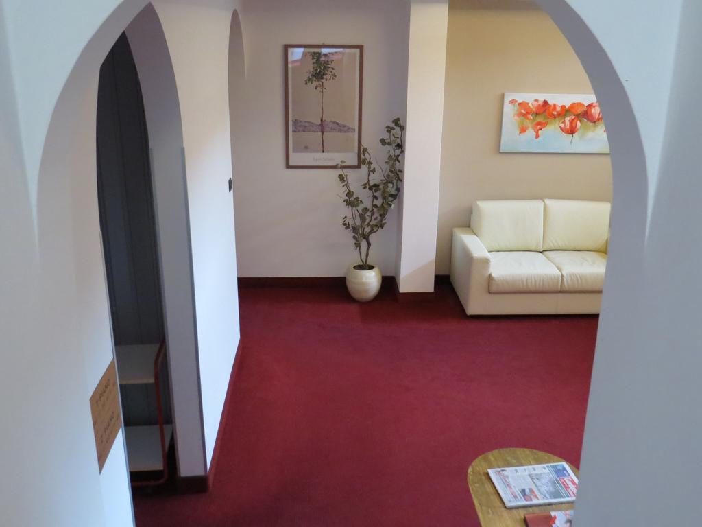 Hotel Villa Claudia Torbole Sul Garda Bagian luar foto