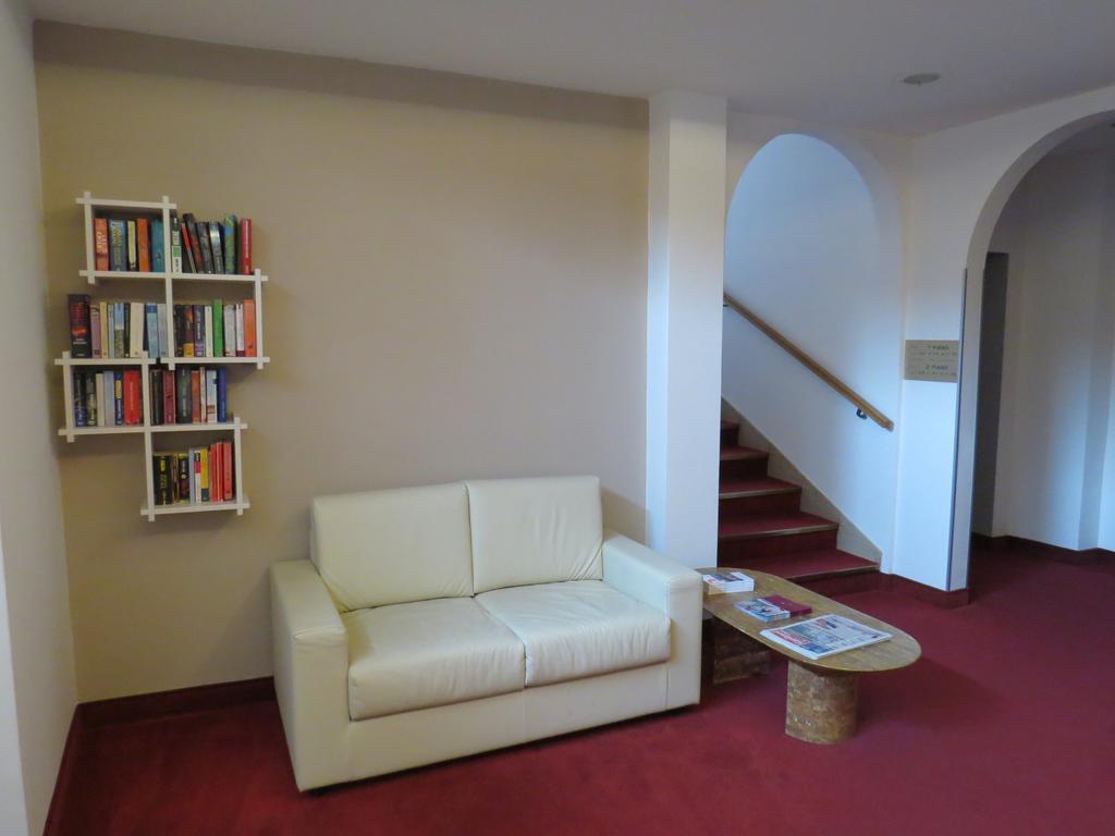 Hotel Villa Claudia Torbole Sul Garda Bagian luar foto